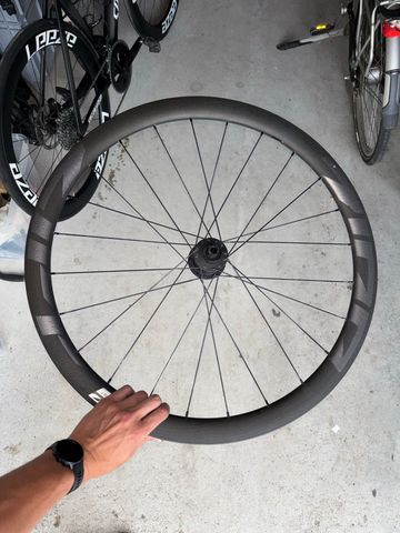 Zipp 303 Firecrest bike de segunda mano — imagen 3 de 4