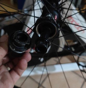 Used Stans Notubes Crest 29" disk 2024 bike — image 2 of 4