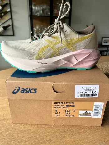Used Asics Running Shoes Running Shoes