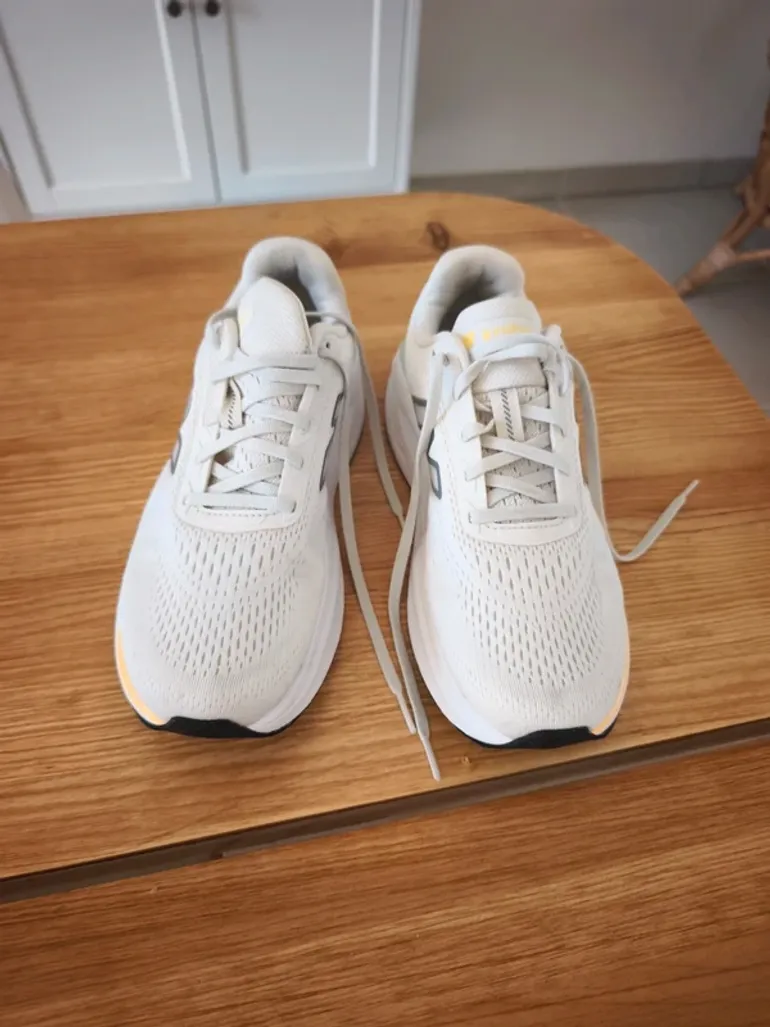 Käytetty New Balance Fresh Foam x Kaiha V2 bike — kuva 3 / 14