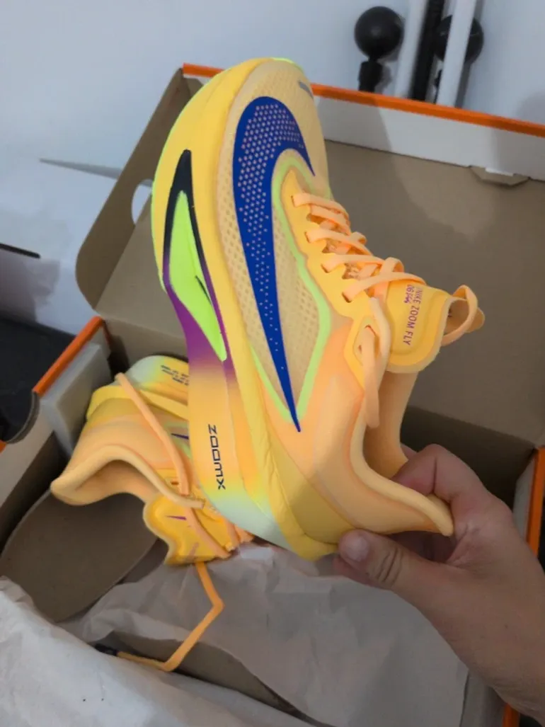 Używany Nike Zoom Fly 6 bike — zdjęcie 3 z 3