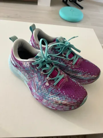 Brugt Asics Noosa Tri 16 Running Shoes