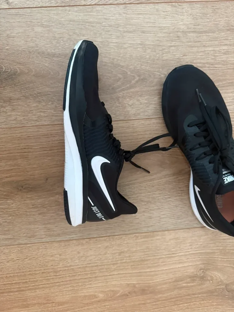 Used Nike In Season TR8 bike — image 8 of 12