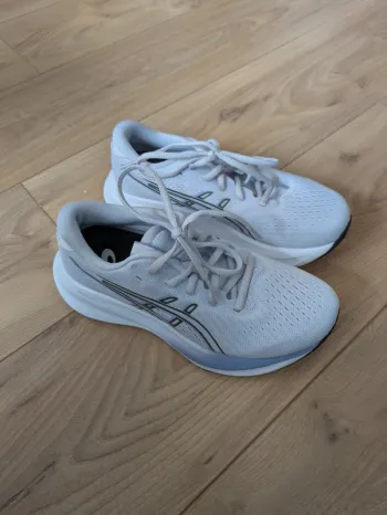 Used Asics Gel Excite 11 bike — image 4 of 6
