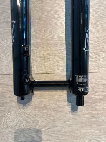 Brugt Fox 40 Performance Fork 2024 bike — billede 11 af 14
