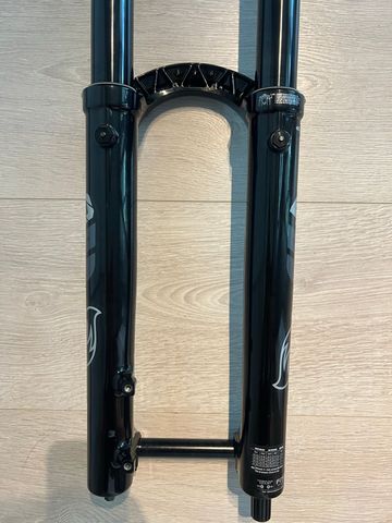 Brugt Fox 40 Performance Fork 2024 bike — billede 10 af 14