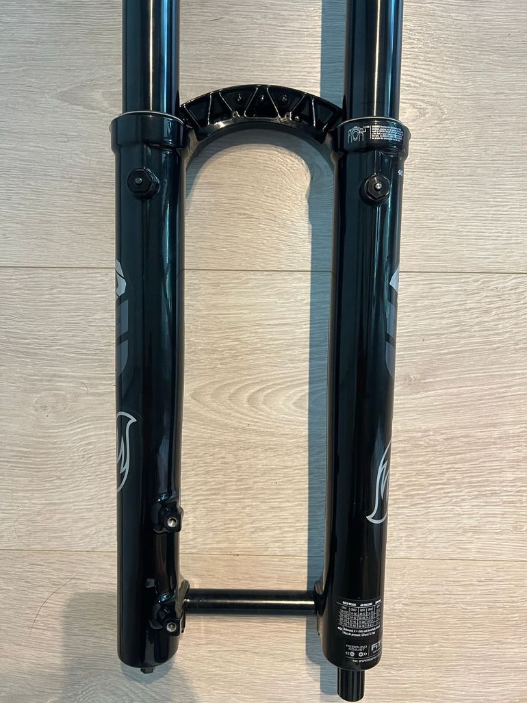Gebrauchtes Fox 40 Performance Fork 2024 bike — Bild 10 von 14