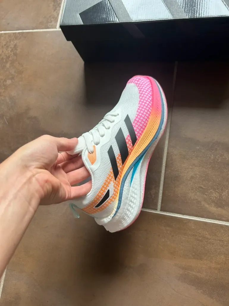 Used Adidas Running Shoes bike — image 2 of 5