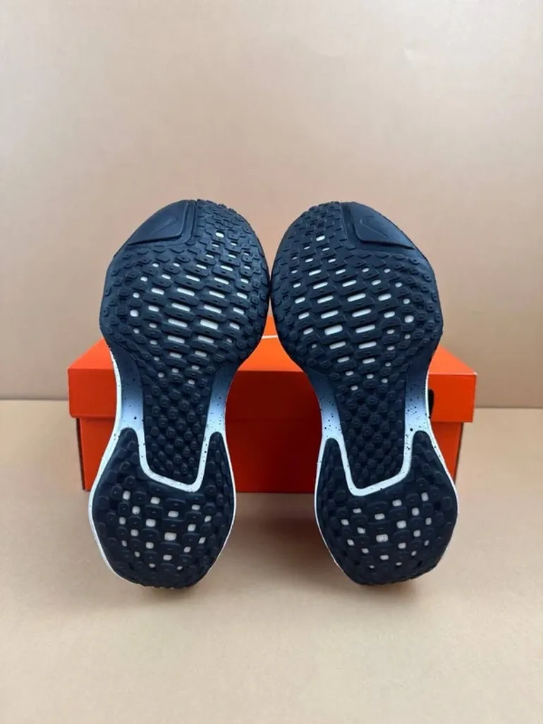 Brugt Nike ZoomX Invincible Run 3 bike — billede 5 af 8