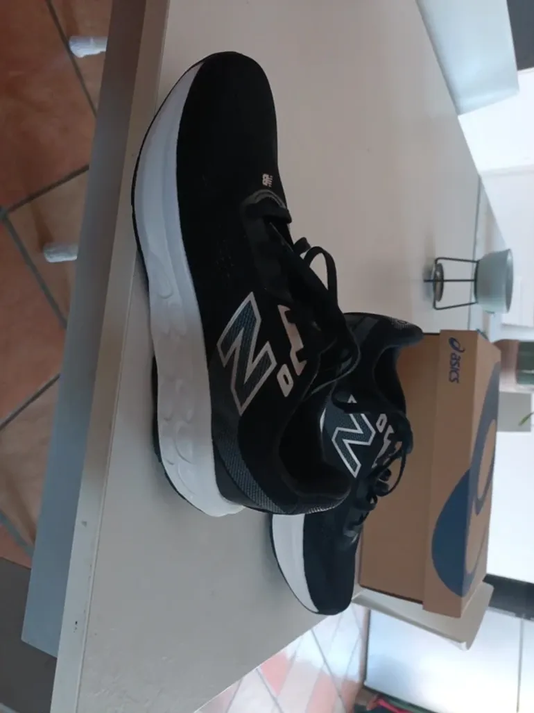 Used New Balance 520 bike — image 2 of 7