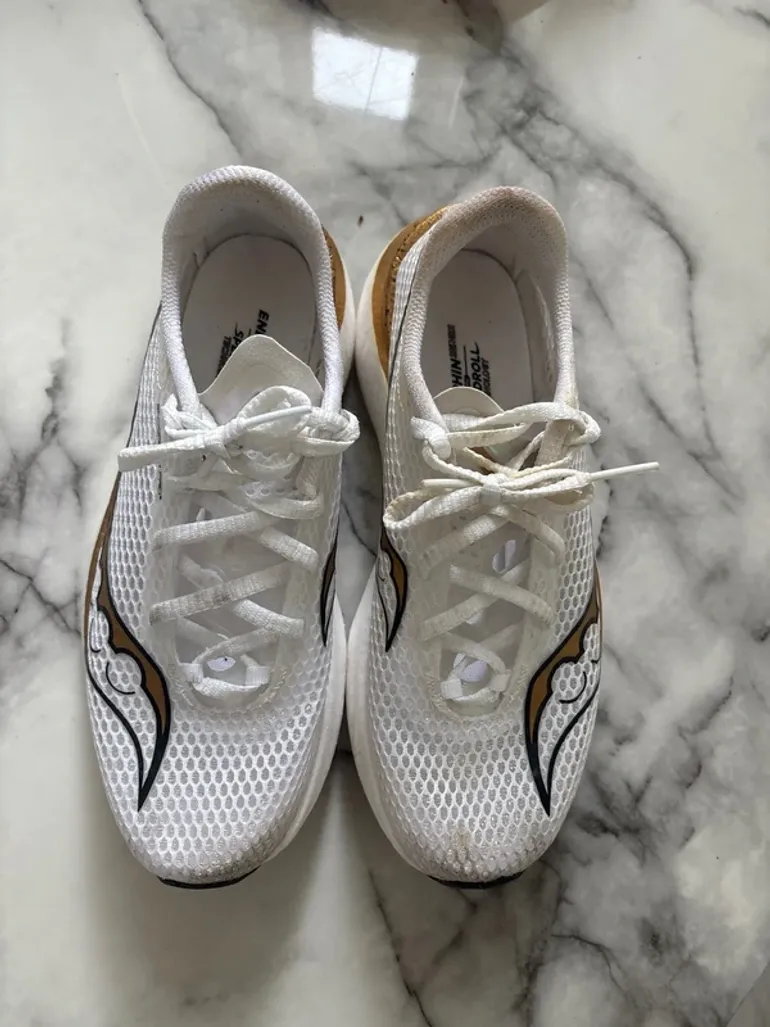 Used Saucony Endorphin Pro 2 bike — image 2 of 5