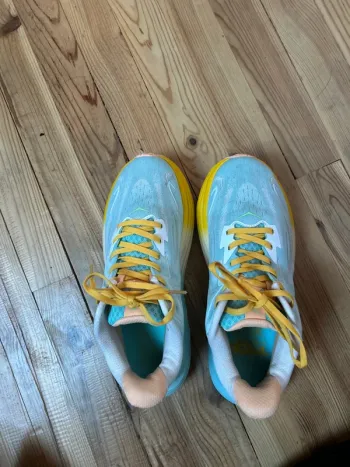 Used Hoka Clifton 10 bike — image 4 of 7