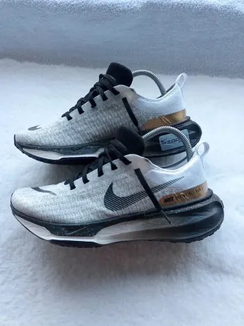 Nike ZoomX bike usato — immagine 2 di 10