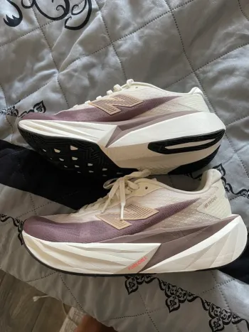 Used New Balance Sneakers bike — image 2 of 5