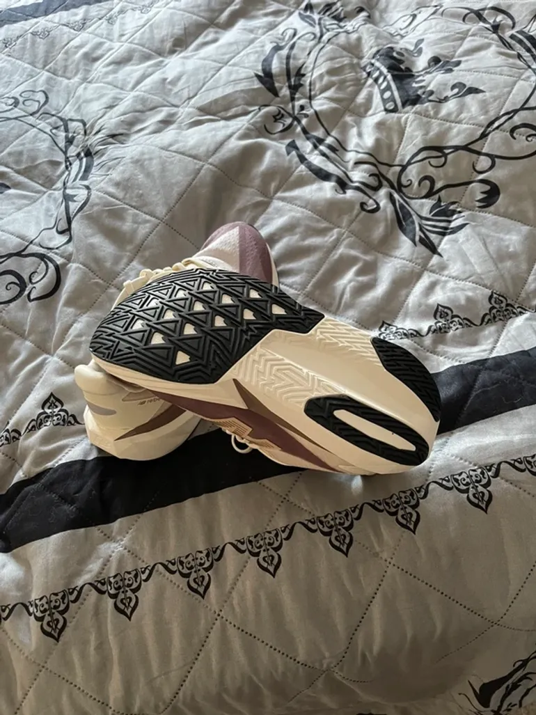 Used New Balance Sneakers bike — image 3 of 5
