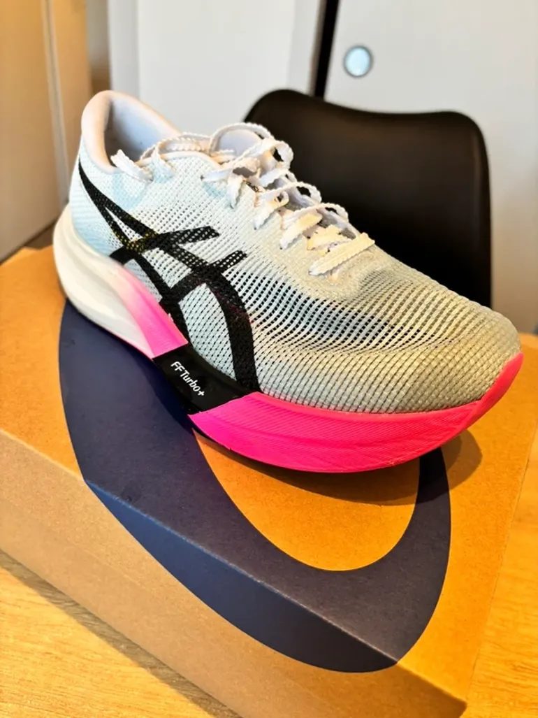 Käytetty Asics Metaspeed Sky bike — kuva 2 / 8