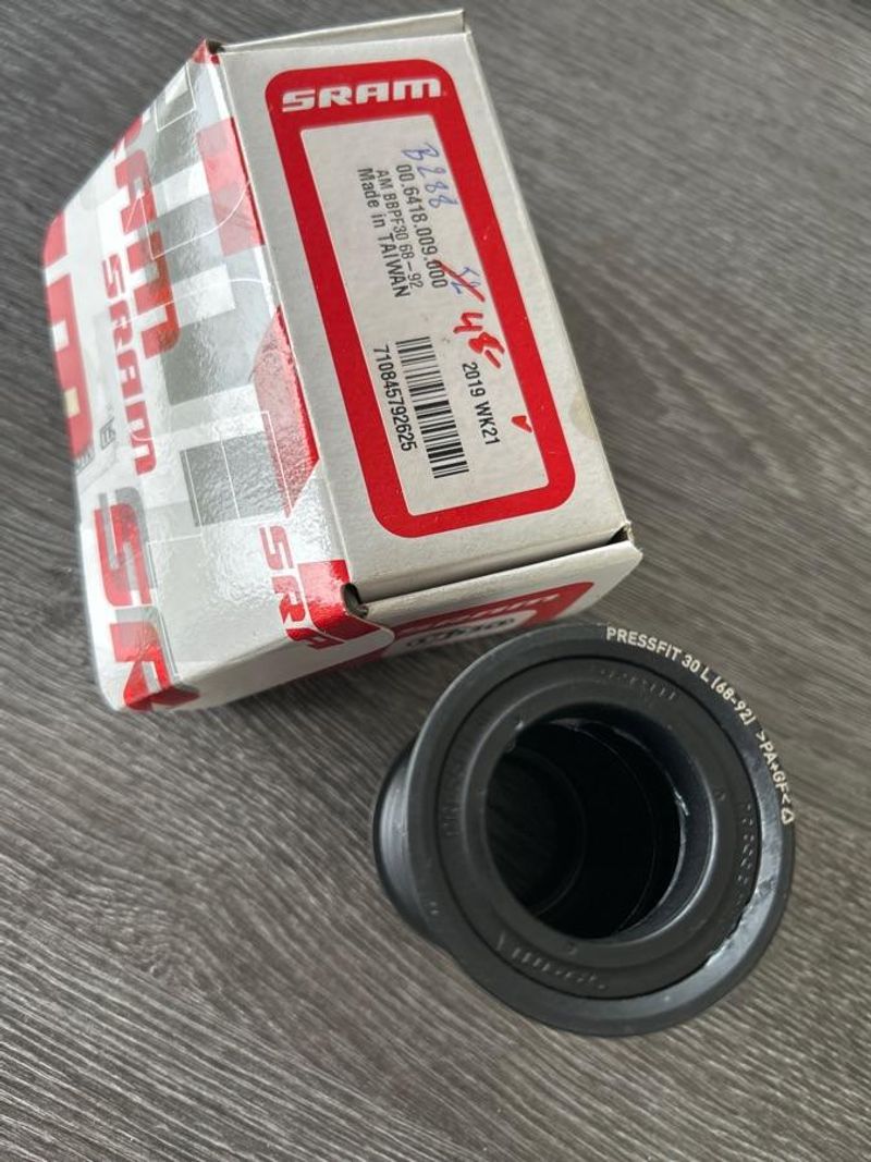 Gebrauchtes Sram Boîtier pédalier pressfit AM BBPF30 68-92 Drivetrain & Pedals