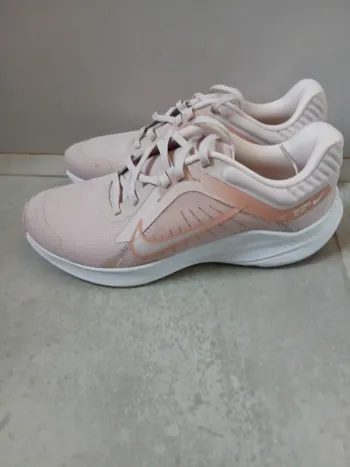 Used Rose Nike Running Shoes Running Shoes