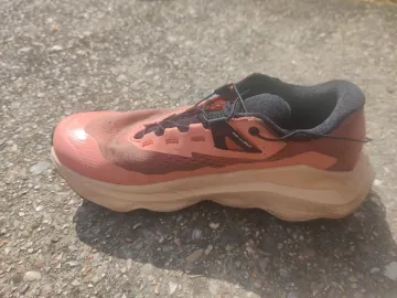 Used Salomon Ultra Glide 3 Running Shoes