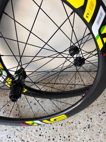 Gebrauchtes Enve SES 4.5 Wheelset 2026 bike — Bild 2 von 12