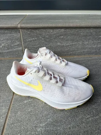 Brugt Pegasus Zoom 37 Running Shoes