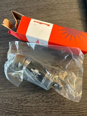 Sunrace Boîtier pédalier BBS15 BC1.37 68-116 Drivetrain & Pedals usato