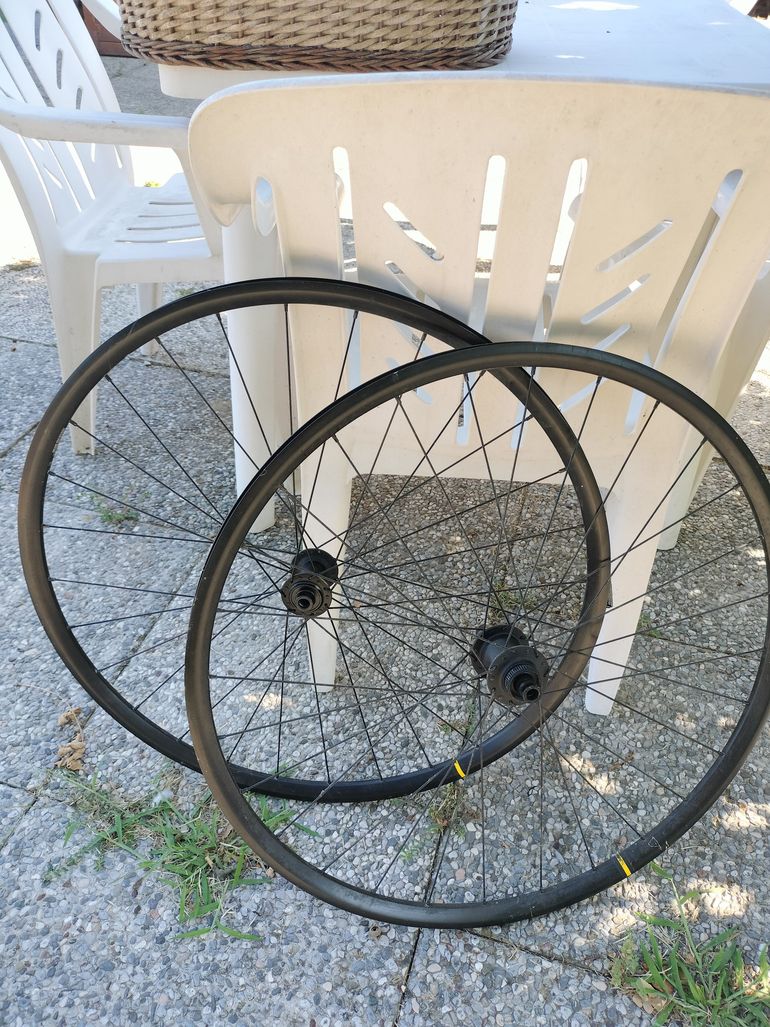 Used Mavic Wheels bike — image 2 of 2