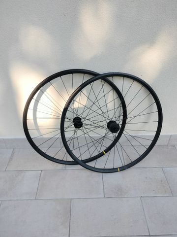Używany Mavic Wheels Wheels