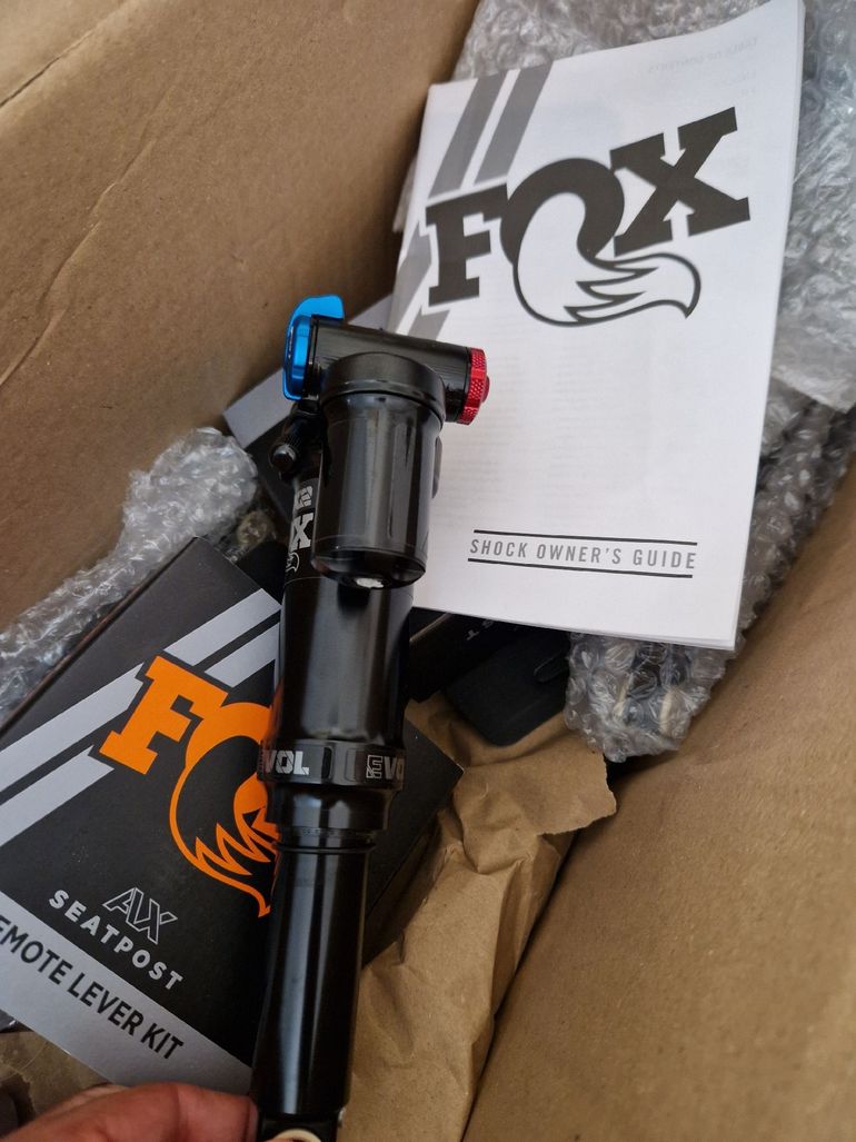 Used Fox Float DPX2 Performance 2026 bike — image 3 of 20