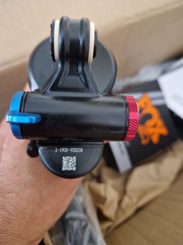 Used Fox Float DPX2 Performance 2026 bike — image 16 of 20