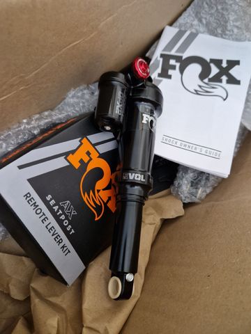 Used Fox Float DPX2 Performance 2026 bike — image 7 of 20