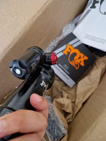 Used Fox Float DPX2 Performance 2026 bike — image 15 of 20