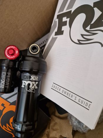 Used Fox Float DPX2 Performance 2026 bike — image 6 of 20