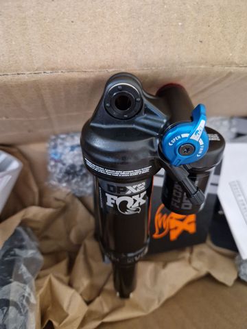 Used Fox Float DPX2 Performance 2026 bike — image 9 of 20