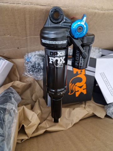 Used Fox Float DPX2 Performance 2026 bike — image 8 of 20