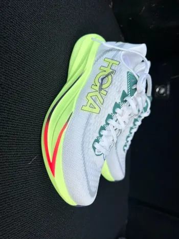 Tweedehands Hoka Laufschuhe bike — afbeelding 9 van 12