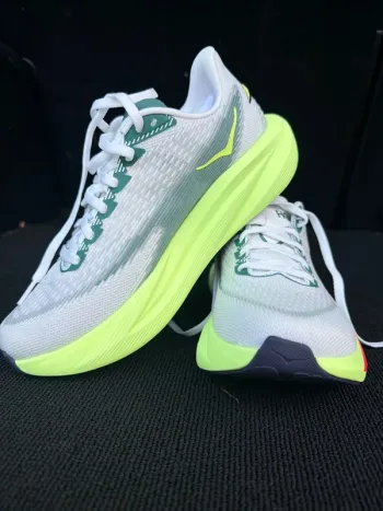 Tweedehands Hoka Laufschuhe bike — afbeelding 2 van 12