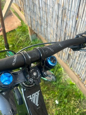 Fox 40 Performance Grip 2 2023 bike d'occasion — image 2 sur 4