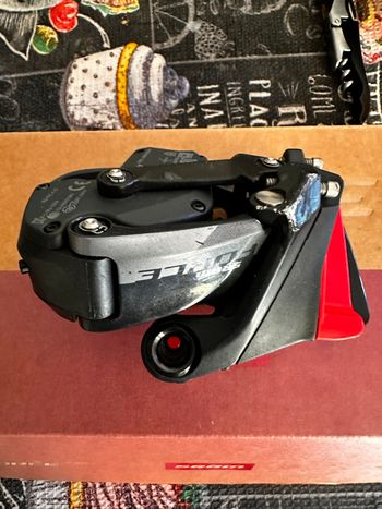 Używany Sram Force AXS Etap D1 33T Rear Derailleur 2024 bike