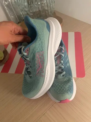 Tweedehands Hoka Mach 6 bike — afbeelding 4 van 5