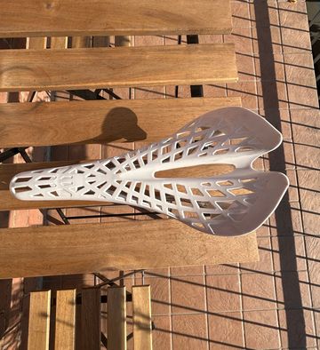 Used VERTU Spider Saddles & Seatposts
