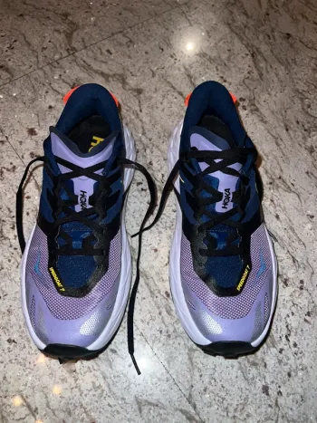Used Hoka Speedgoat 7 bike — image 2 of 4