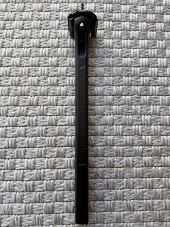 Gebrauchtes Focus Aero Carbon Seatpost 2024 Saddles & Seatposts