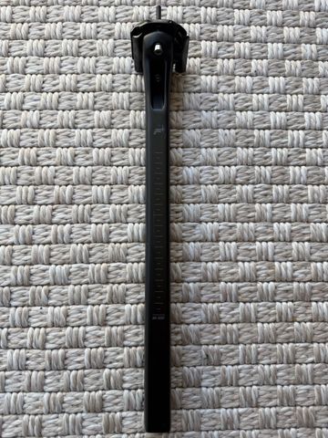 Used Focus Aero Carbon Seatpost 2024 Saddles & Seatposts