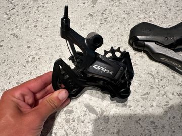 Shimano GRX RD-RX822 GS Drivetrain & Pedals d'occasion