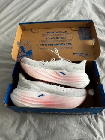 Käytetty Brooks Glycerin Max Running Shoes