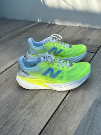 Brugt New Balance FuelCell Rebel v5 bike — billede 3 af 7