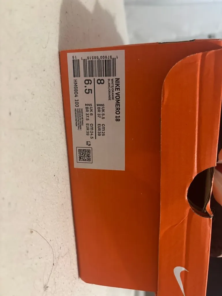 Nike Vomero 18 bike usato — immagine 5 di 5