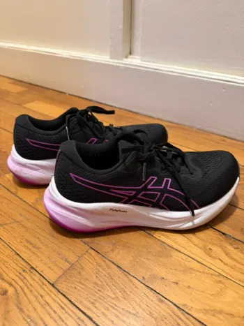 Used Asics FlyteFoam bike — image 3 of 5