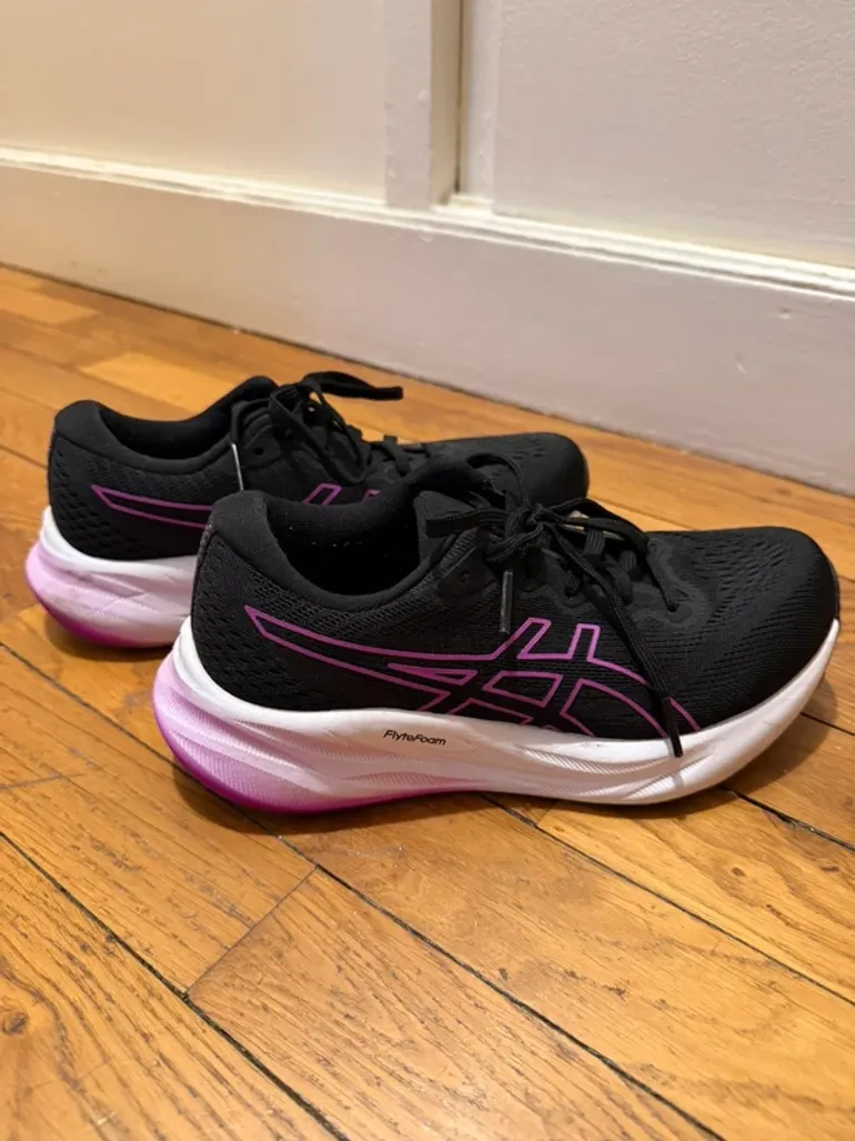 Used Asics FlyteFoam bike — image 3 of 5
